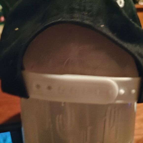 Black and White Cap  "Hustl'n"    (0096) - Picture 2 of 4